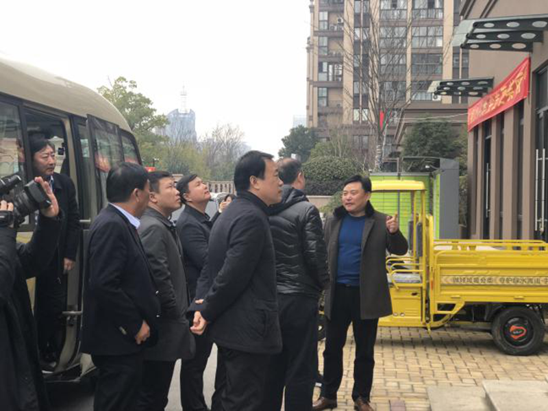 山西臨猗縣黨政考察團到訪龍山璽園小區