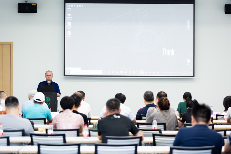 浙農(nóng)電商舉辦首屆團(tuán)長品鑒會(huì)